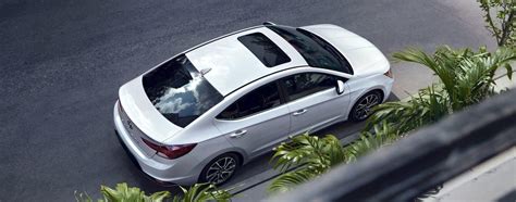 Which Hyundai Elantra Has a Sunroof? | Allen Samuels Hyundai