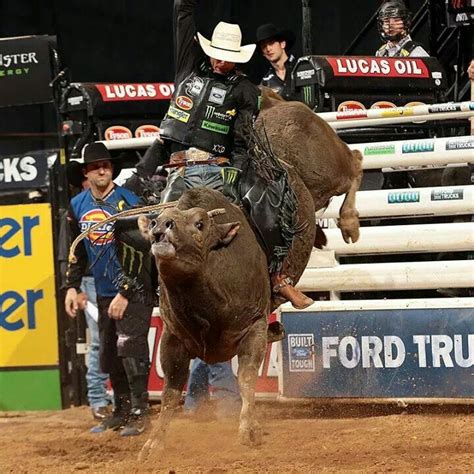 J.B. Mauney ☆ | Professional bull riders, Bull riders, Bull riding