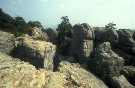 boulders at sand rock Alabama | Bouldering, Village, Natural landmarks