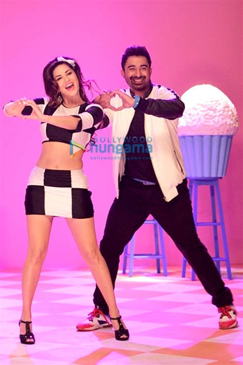 Sunny Leone hosts ‘MTV Splitsvilla Season 8’ with Rannvijay Singh | Sunny Leone, Rannvijay Singh ...