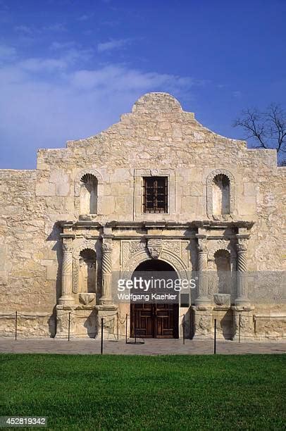 Alamo Museum Photos and Premium High Res Pictures - Getty Images