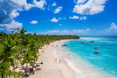 The Dominican island of Saona that now runs on renewable energy