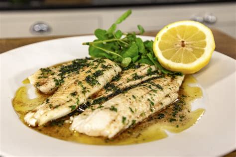 Medium Fresh Lemon Sole Fillets – Peets Plaice