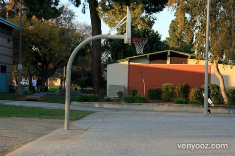 Basketball Court at Granada Hills Recreation Center - Granada Hills, CA | Venyooz