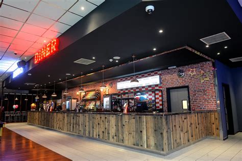 VIDEO: Bowlplex in Cwmbran has relaunched as Hollywood Bowl after a £ ...