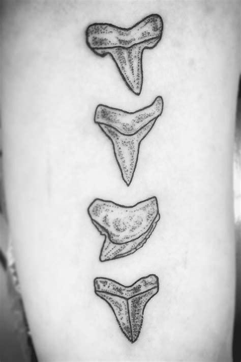 Discover 80+ shark tooth tattoo designs latest - thtantai2