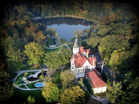 Seaside and Lakeside Castle Hotels in Poland