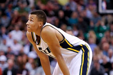 Dante Exum leaves Phoenix-Utah game with apparent shoulder injury - SLC ...