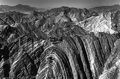 Anticline | Geology, Beautiful photos of nature, Geology rocks