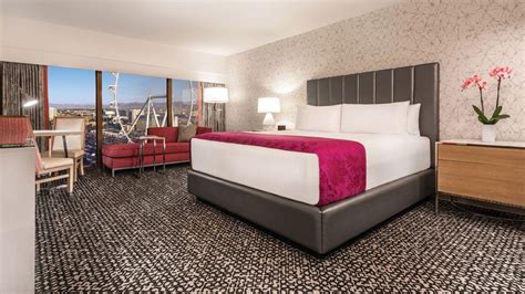 Las Vegas Center-Strip Hotel Rooms & Suites - Flamingo Las Vegas Hotel ...