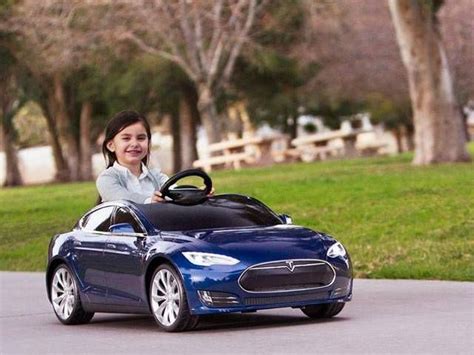 Tesla designs new mini car for kids - The Express Tribune | Mini cars, Tesla model s, Car