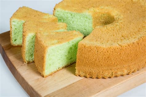 Easy Pandan Chiffon Cake Recipe – Kusina Master Recipes