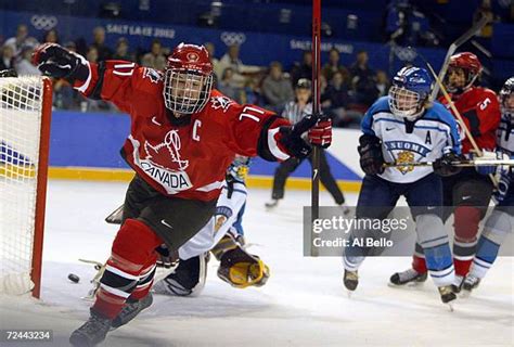 190 Cassie Campbell Photos & High Res Pictures - Getty Images