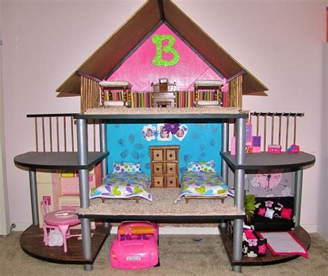 Cookie Nut Creations: Friday Feature {Barbie House}