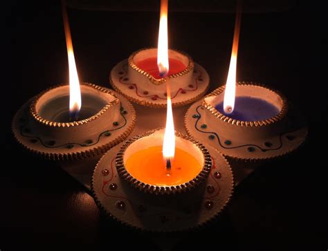 The Sizzling Pan: "Treats for Diwali"- Besan Burfi