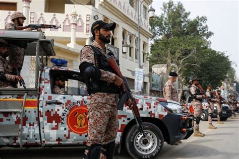 Few results in more than 12 hours after polls close in Pakistan | CBC News