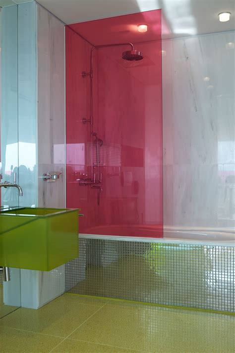 Hotel Semiramis - Colorful Design Explosion