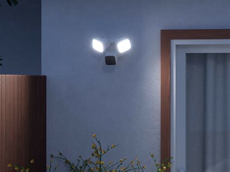 Blink Wired Floodlight Camera boasts 2,600 lumens of brightness and HD live view » Gadget Flow