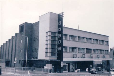 Odeon Uxbridge in Uxbridge, GB - Cinema Treasures