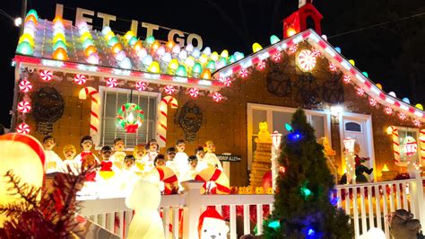 Ronkonkoma life-size gingerbread house looks good enough to eat on Long ...