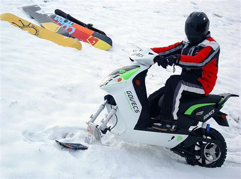 Govecs Electric Snow Scooter Seems Incredibly Fun - autoevolution