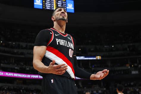 Enes Kanter goes for 26 in Game 1 even with sore shoulder | Inquirer Sports