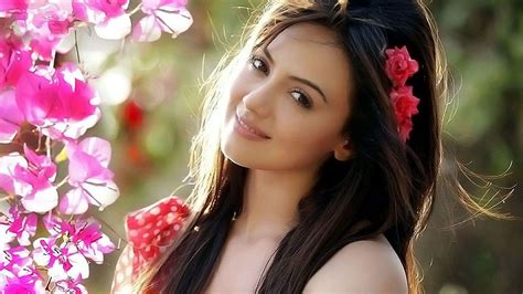 🔥 [30+] Sana Khan Wallpapers | WallpaperSafari