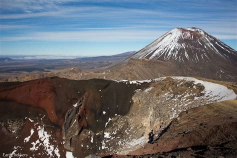 The Tongariro Alpine Crossing, New Zealand's Best Single Day Hike ...