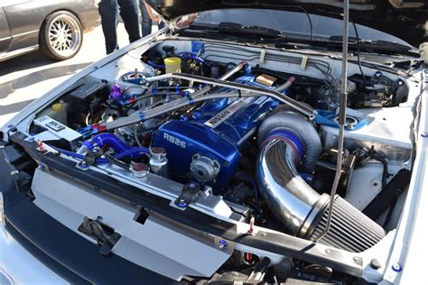 Beautiful Engine Bay of a R32 at Dallas Cars and Coffee! : Nissan