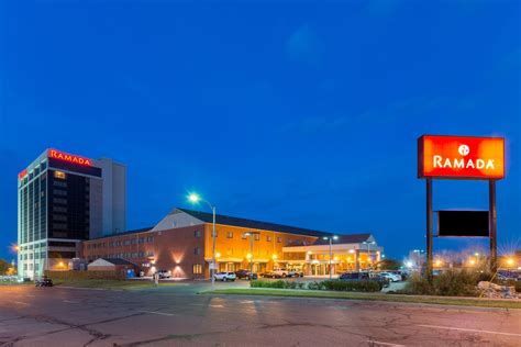 Ramada by Wyndham Topeka Downtown Hotel & Convention Center | Topeka ...