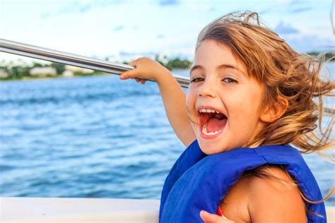 8 Boat Safety Tips