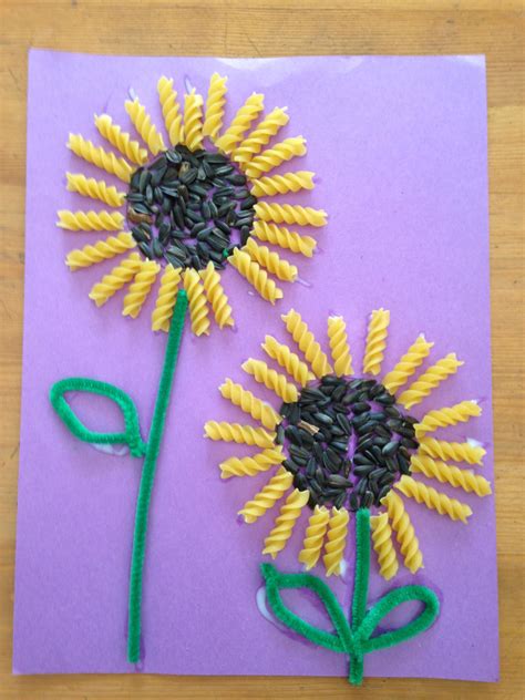 Sunflower seed and rotini sunflowers | Manualidades, Manualidades de verano para niños ...