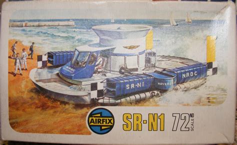 Airfix 72nd Scale Series 2 Cat.No.02007-7 H.D.L Hovercraft SR-N1 Construction Kit ~ 1973-79 ...