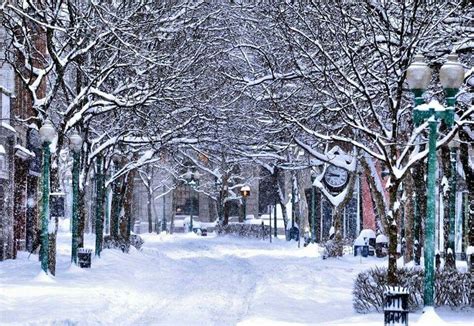 Capitol Street in Charleston, WV on 1/23/16 captured by Harry Hamrick ...