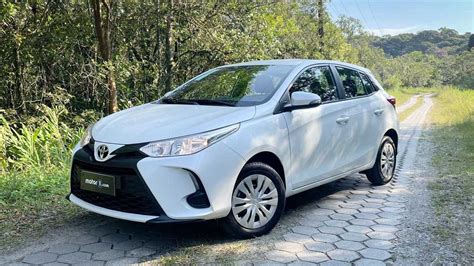 Toyota Yaris 2023 fica até R$ 2.500 mais caro com reajuste; veja tabela