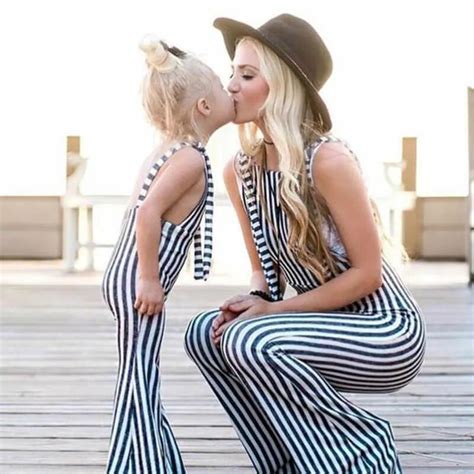 Pin by meimei ye on Sports | Mother daughter matching outfits, Mother ...