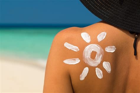 5 Best Natural, Organic & Non-Toxic Sunscreens