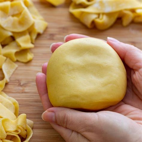 Easy Homemade Pasta Dough Recipe - Happy Foods Tube