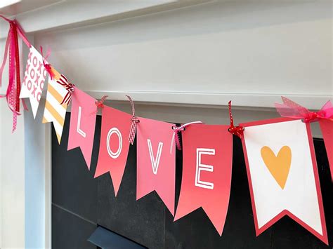 Cute Valentines Day Banner DIY (Free Printable) - Bloom