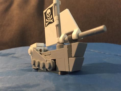 A mini pirate ship i built : r/lego