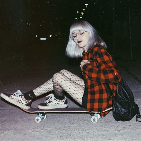 Aesthetic Skater Girl Wallpapers - Wallpaper Cave