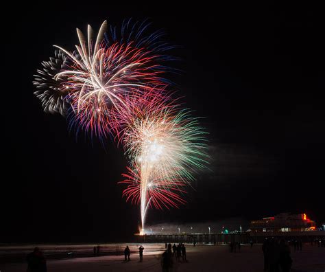 Daytona Beach Pier Fireworks Photograph by David Hart