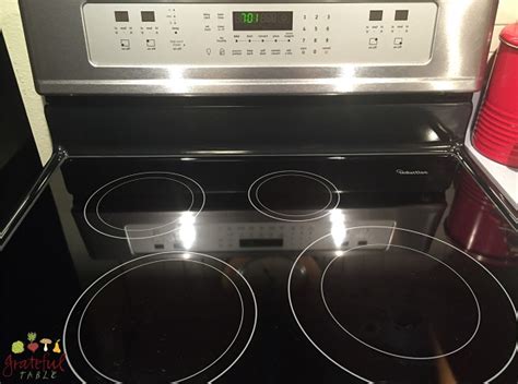 Induction Stove Top Vs. Gas, Electric (+ Cleaning Tips) - The New Deli