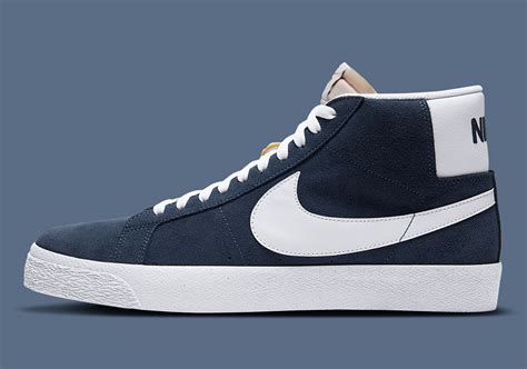 Nike SB Blazer Mid 864349-401 Navy | SneakerNews.com