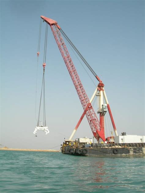 Derrick crane for Offshore Service DRC 200 - Cimolai Technology