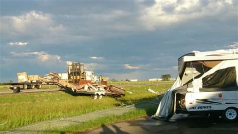 Severe weather causes damage in Lethbridge - Calgary - CBC News