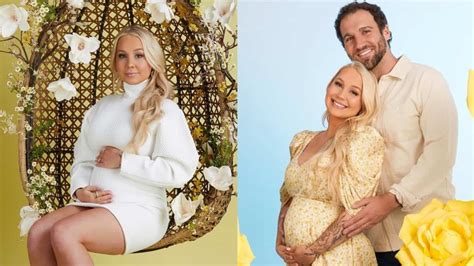 Raelynn And Husband Josh Davis Expecting First Child, Received Mom ...