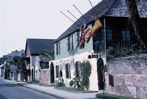 Oldest house in America, St. Augustine, FL, December 1963 | Houses in ...