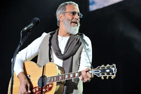 Peace Train by Yusuf / Cat Stevens - Released In 1971 & Still Going ...