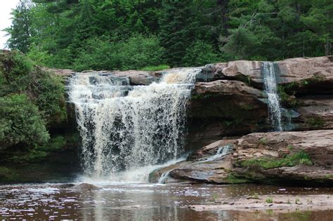 Michigan Waterfalls - Travel the Mitten